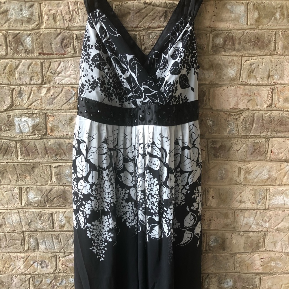 Dressbarn  formal dress waist boarded